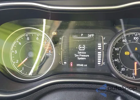 2019 Jeep Cherokee Latitude 4X4 from USA, damaged, VIN 1C4PJMCX7KD125357